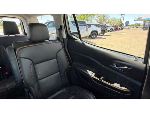 Used 2023 GMC Sierra 1500 AT4 image 24