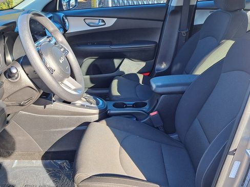 Used 2023 Kia Forte LXS image 21