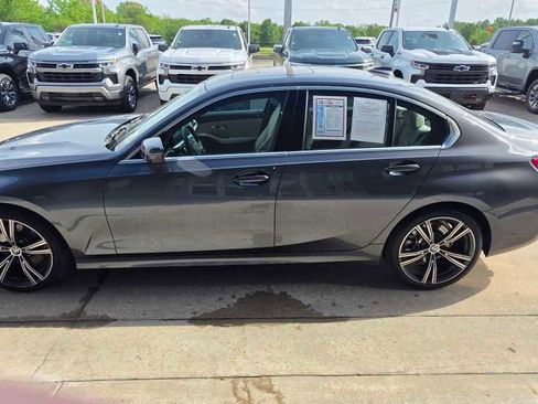Used 2020 BMW 330i Sedan w/ Premium Package image 2