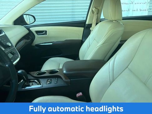 Used 2014 Toyota Avalon XLE Touring FWD image 16