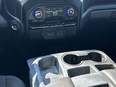 Used 2021 Chevrolet Silverado 1500 LT AWD/4WD image 17
