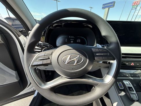 New 2025 Hyundai Palisade SE image 19