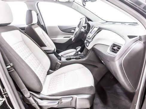 Used 2024 Chevrolet Equinox LS FWD image 32