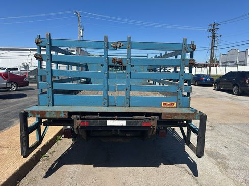 Used 2019 Ford F550 2WD Regular Cab Super Duty image 3