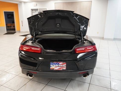 Used 2016 Chevrolet Camaro LT image 9