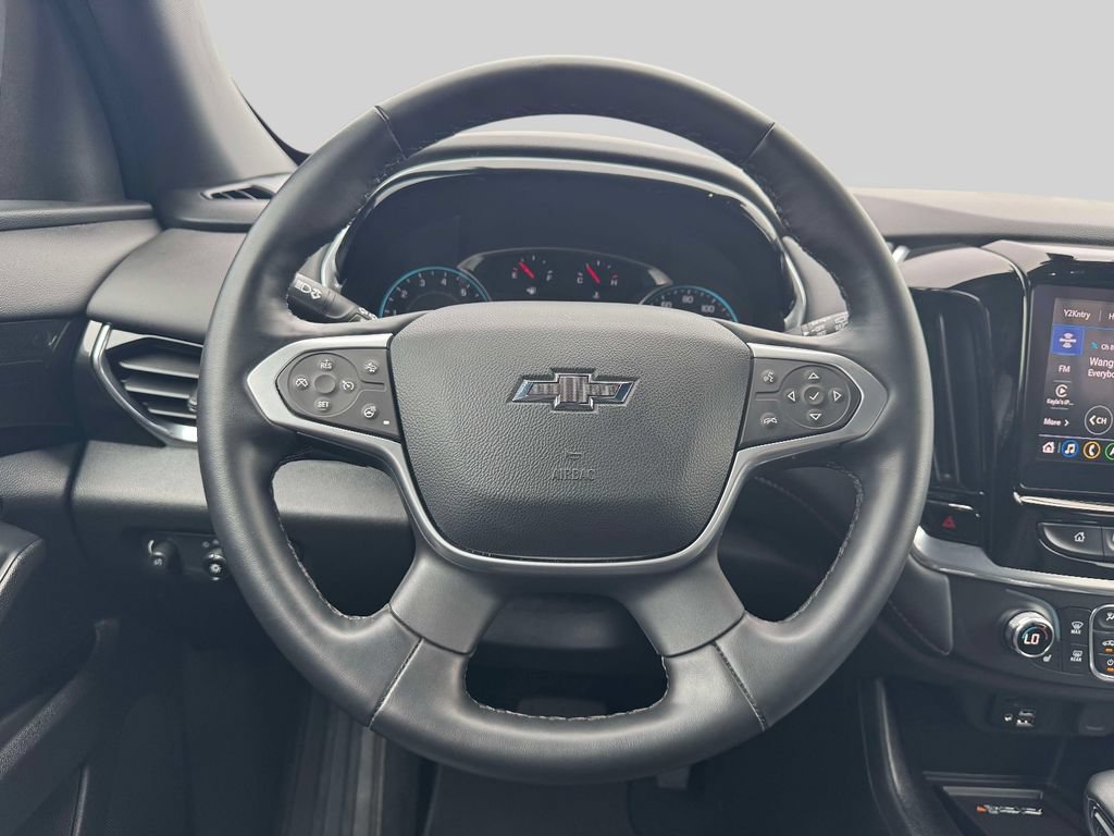 Used 2023 Chevrolet Traverse RS AWD/4WD image 13