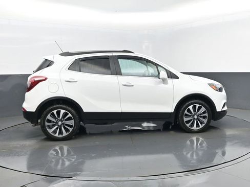 Used 2022 Buick Encore Preferred w/ Safety Package image 4