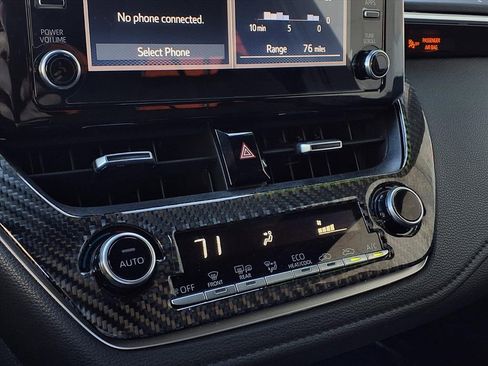 Used 2020 Toyota Corolla SE image 9