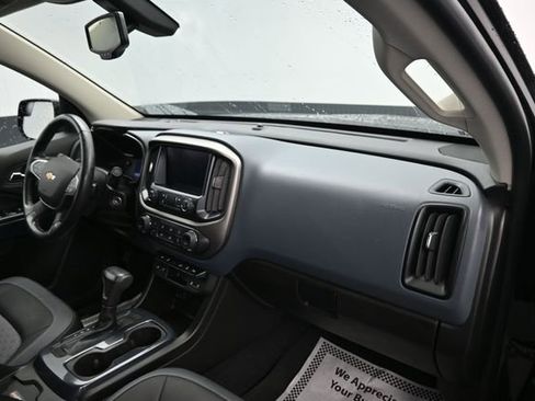 Used 2021 Chevrolet Colorado Z71 w/ Z71 Midnight Edition AWD/4WD image 8