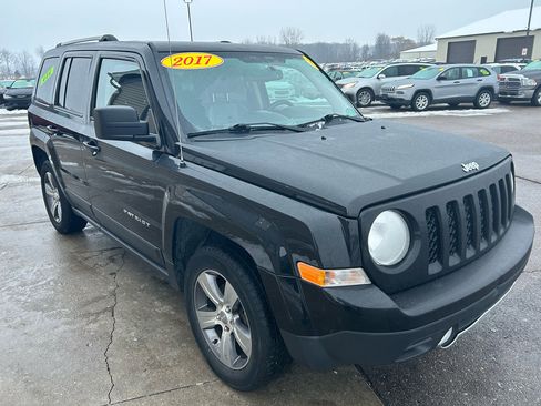 Used 2017 Jeep Patriot High Altitude image 3