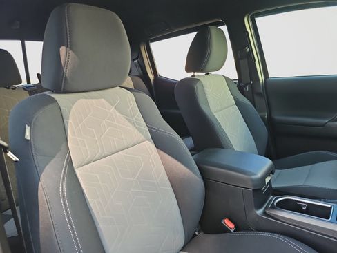 Used 2021 Toyota Tacoma TRD Sport RWD image 16