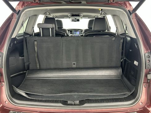 Used 2015 Toyota Highlander XLE image 39