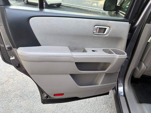 Used 2015 Honda Pilot LX image 16