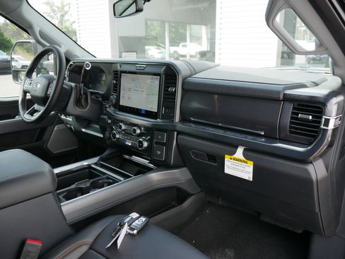 New 2025 Ford F250 Lariat w/ Lariat Ultimate Package image 32