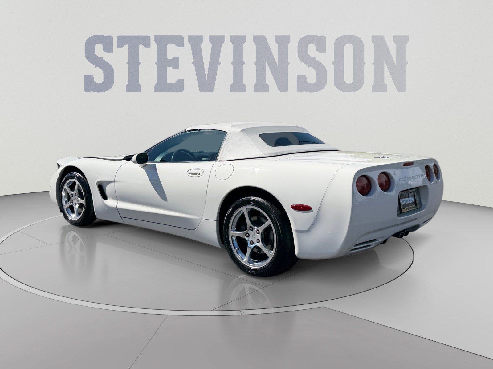 Used 2003 Chevrolet Corvette Convertible w/ Preferred Equipment Group1 RWD image 3