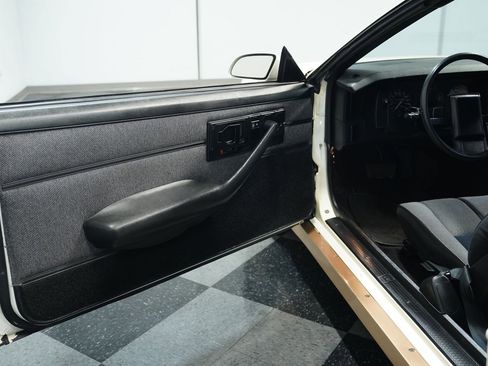 Used 1988 Chevrolet Camaro LT image 31