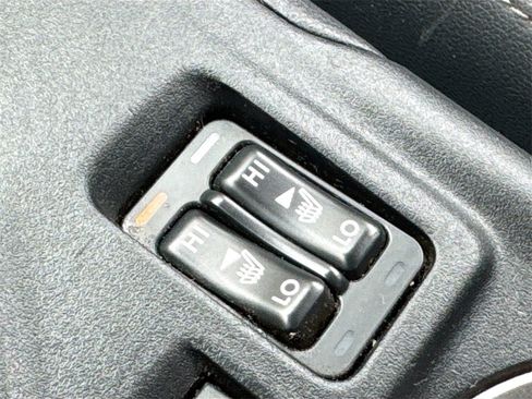 Used 2020 Subaru Impreza 2.0i Limited image 19