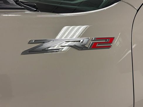 Used 2026 Chevrolet Silverado 2500 ZR2 AWD/4WD image 11