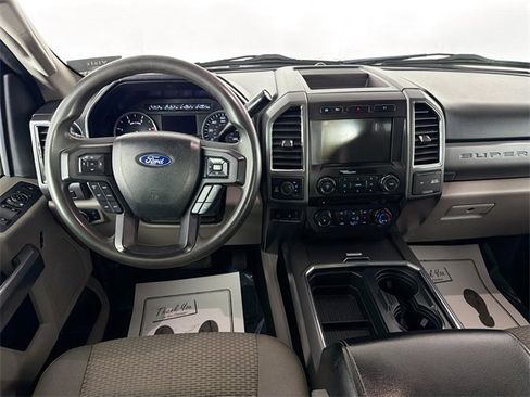 Used 2017 Ford F250 XLT w/ XLT Premium Package image 20