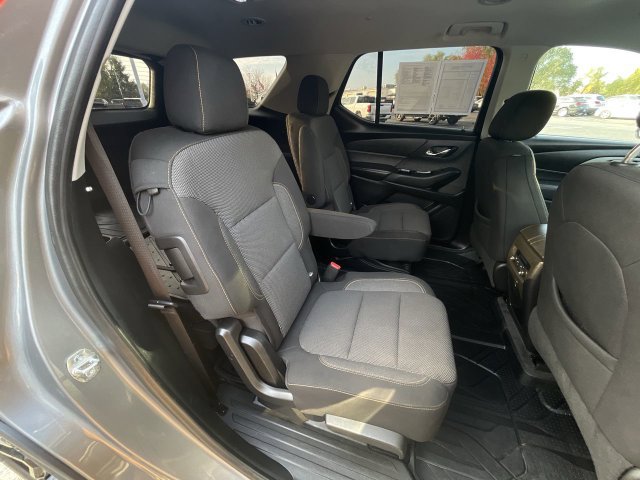 Used 2020 Chevrolet Traverse LT w/ LPO, Blackout Package AWD/4WD image 26