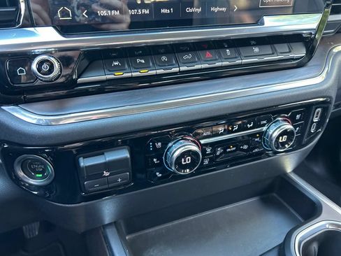 Used 2023 GMC Sierra 1500 SLT w/ SLT Premium Plus Package RWD image 16