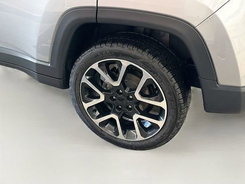 Used 2018 Jeep Compass Limited w/ Navigation Group AWD/4WD image 31