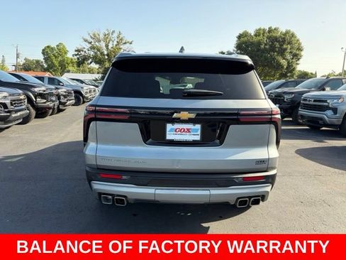 Used 2025 Chevrolet Traverse LT AWD/4WD image 5