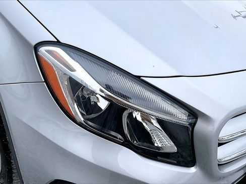 Used 2016 Mercedes-Benz GLA 250 4MATIC image 32