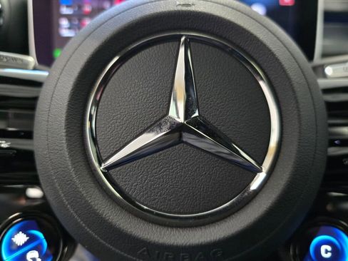 Used 2024 Mercedes-Benz C 63 AMG S image 40