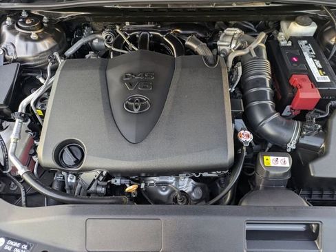 Used 2021 Toyota Camry XLE image 35