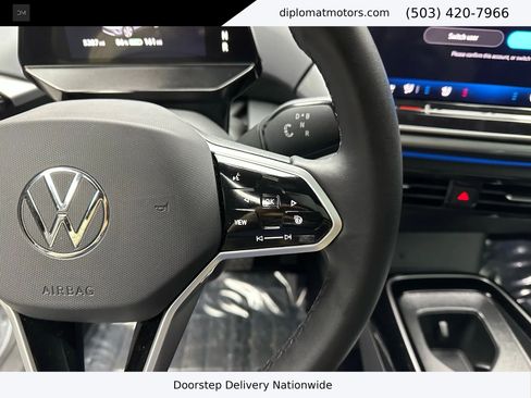 Used 2024 Volkswagen ID.4 Pro S image 31