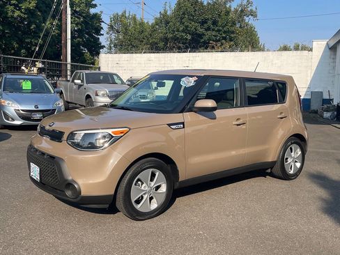 Used 2016 Kia Soul FWD image 30
