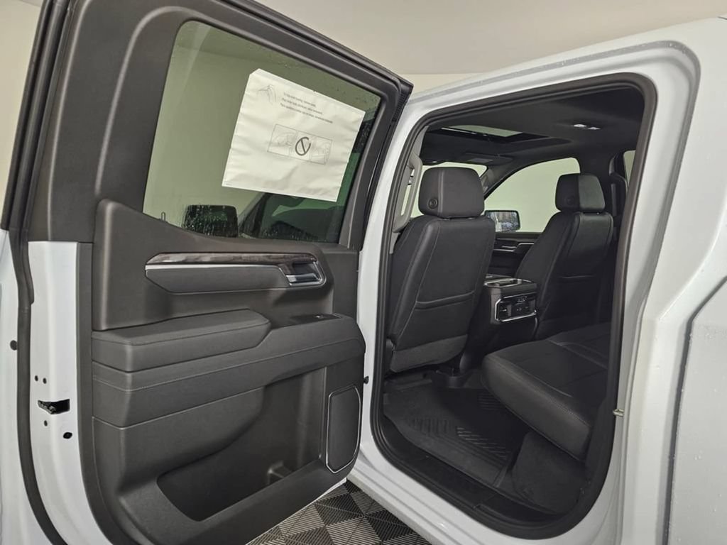 Used 2026 Chevrolet Silverado 1500 LTZ AWD/4WD image 21