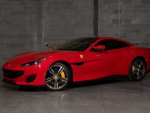 Used 2019 Ferrari Portofino image 35