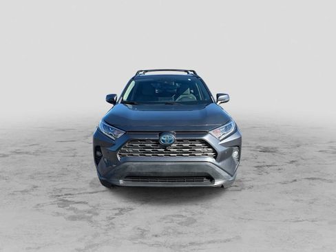 Used 2020 Toyota RAV4 Limited AWD/4WD image 3