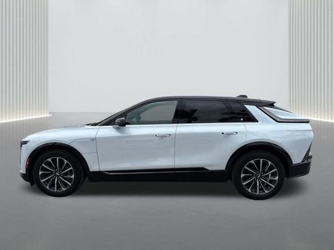 New 2026 Cadillac Lyriq Sport AWD/4WD image 8