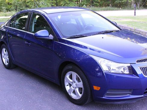 Used 2012 Chevrolet Cruze LT FWD image 11