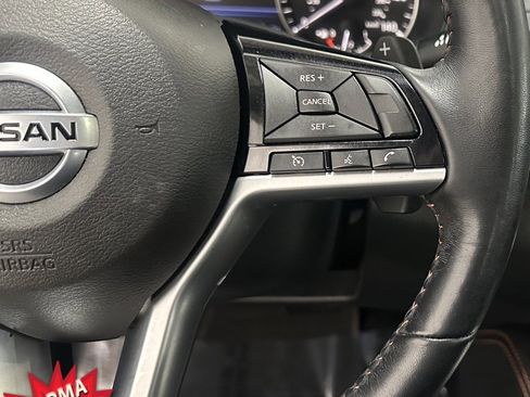 Used 2019 Nissan Altima 2.5 SR w/ SR Premium Package image 12