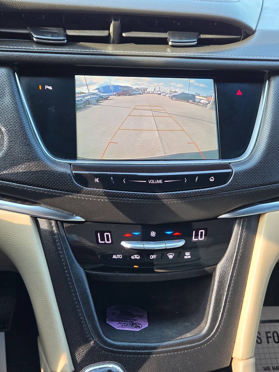 Used 2018 Cadillac XT5 FWD image 9