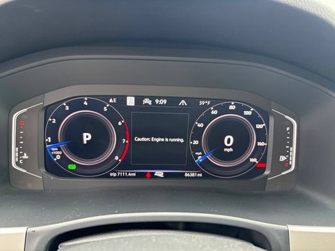 Used 2022 Volkswagen Atlas SEL R-Line AWD/4WD image 18