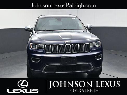 Used 2017 Jeep Grand Cherokee Limited AWD/4WD image 4