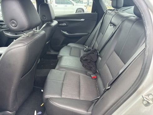 Used 2018 Chevrolet Impala LT image 5