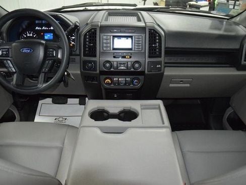 Used 2022 Ford F350 XL w/ Power Equipment Group image 19