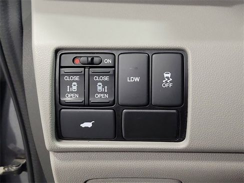 Used 2016 Honda Odyssey EX-L image 22