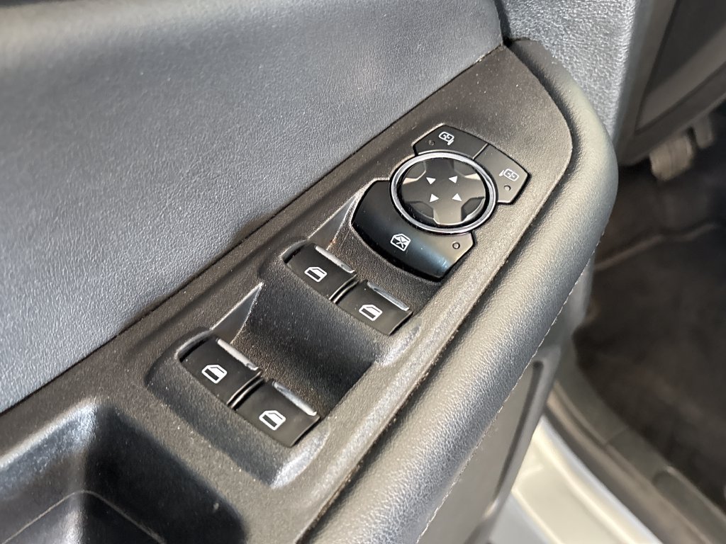 Used 2024 Ford Edge SEL AWD/4WD image 15