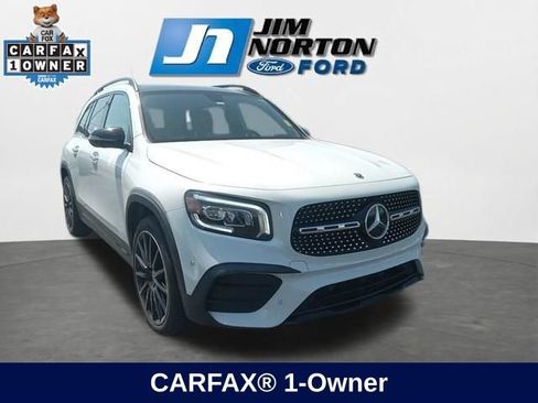 Used 2021 Mercedes-Benz GLB 250 4MATIC image 1