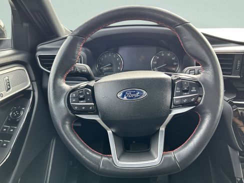Used 2023 Ford Explorer ST-Line image 20