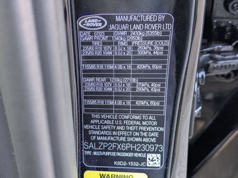 Used 2023 Land Rover Range Rover Evoque SE AWD/4WD image 31