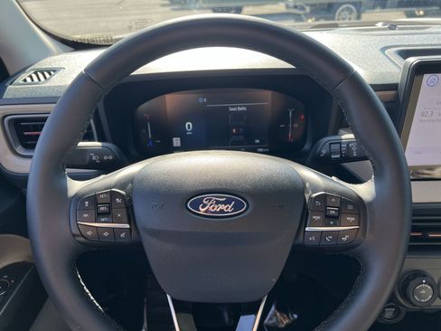 Used 2026 Ford Maverick Lariat w/ 4K Tow Package AWD/4WD image 16