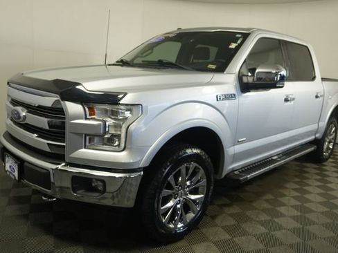 Used 2017 Ford F150 Lariat w/ Equipment Group 502A Luxury AWD/4WD image 7